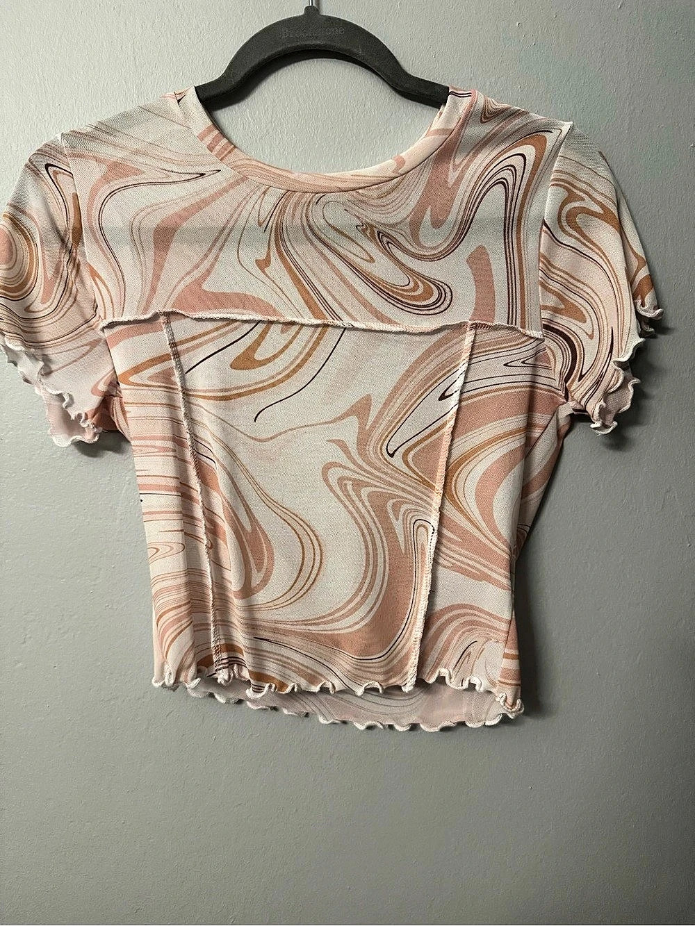 Cloud Dancer Abstract Swirl Crop Top in Pink & White